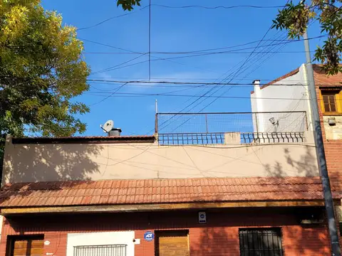 CASA IDEAL PARA ONG O INSTITUCIÓN EN BARRACAS