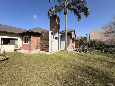 hermosa y amplia casa en Ricardone