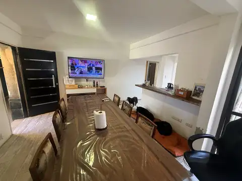 Casa 4 ambientes con 1 baño