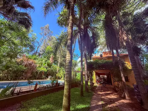 Casa en Venta con 1 cochera