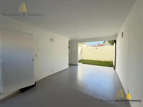 Depto Tipo Casa en Venta en Tigre Centro, USD 138.000