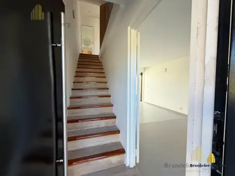 Depto Tipo Casa en Venta de 2 ambientes