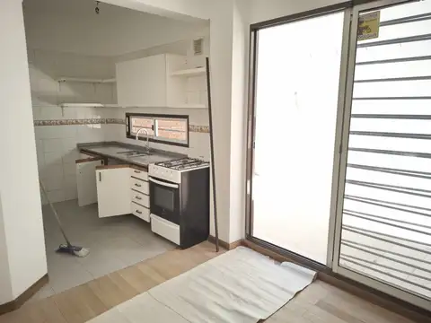 Depto Tipo Casa 3 ambientes con 1 baño