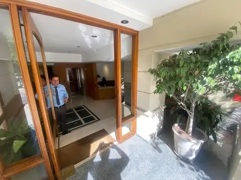 Suipacha 1300, Piso 10