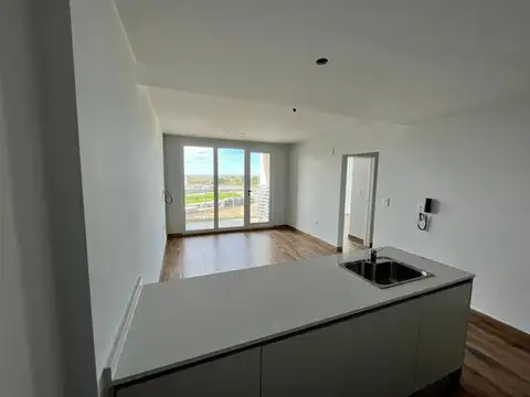 SE ALQUILA DPTO 1 DOR EN GARDEN INN TORRE I