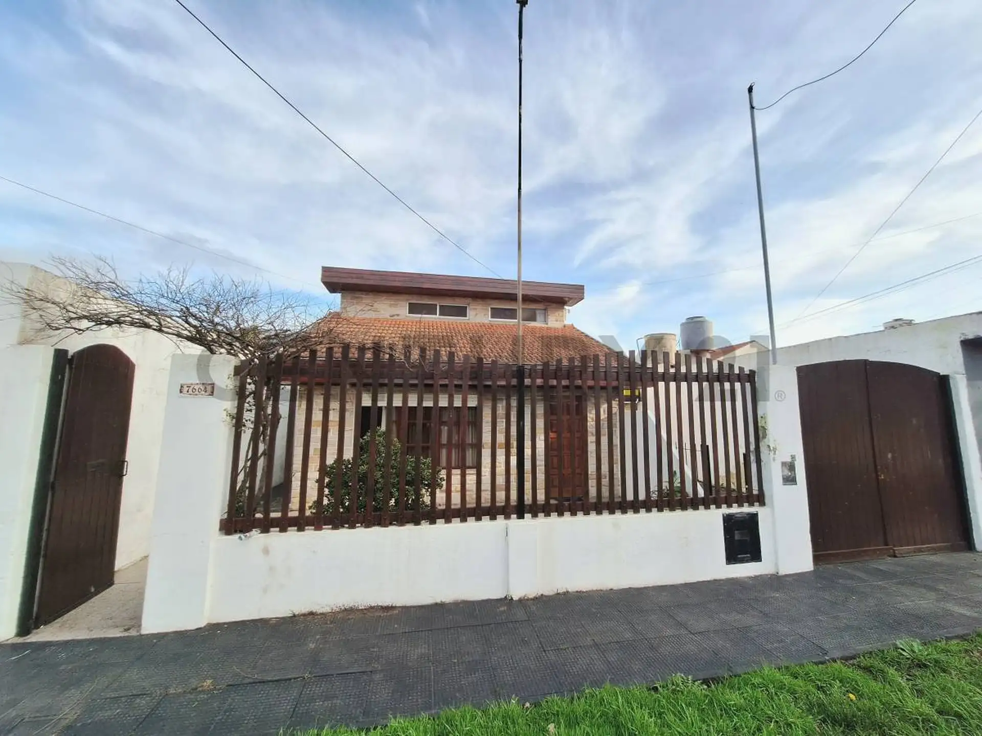 Casa 5 ambientes en zona Malvinas Argentinas, Mar del Plata