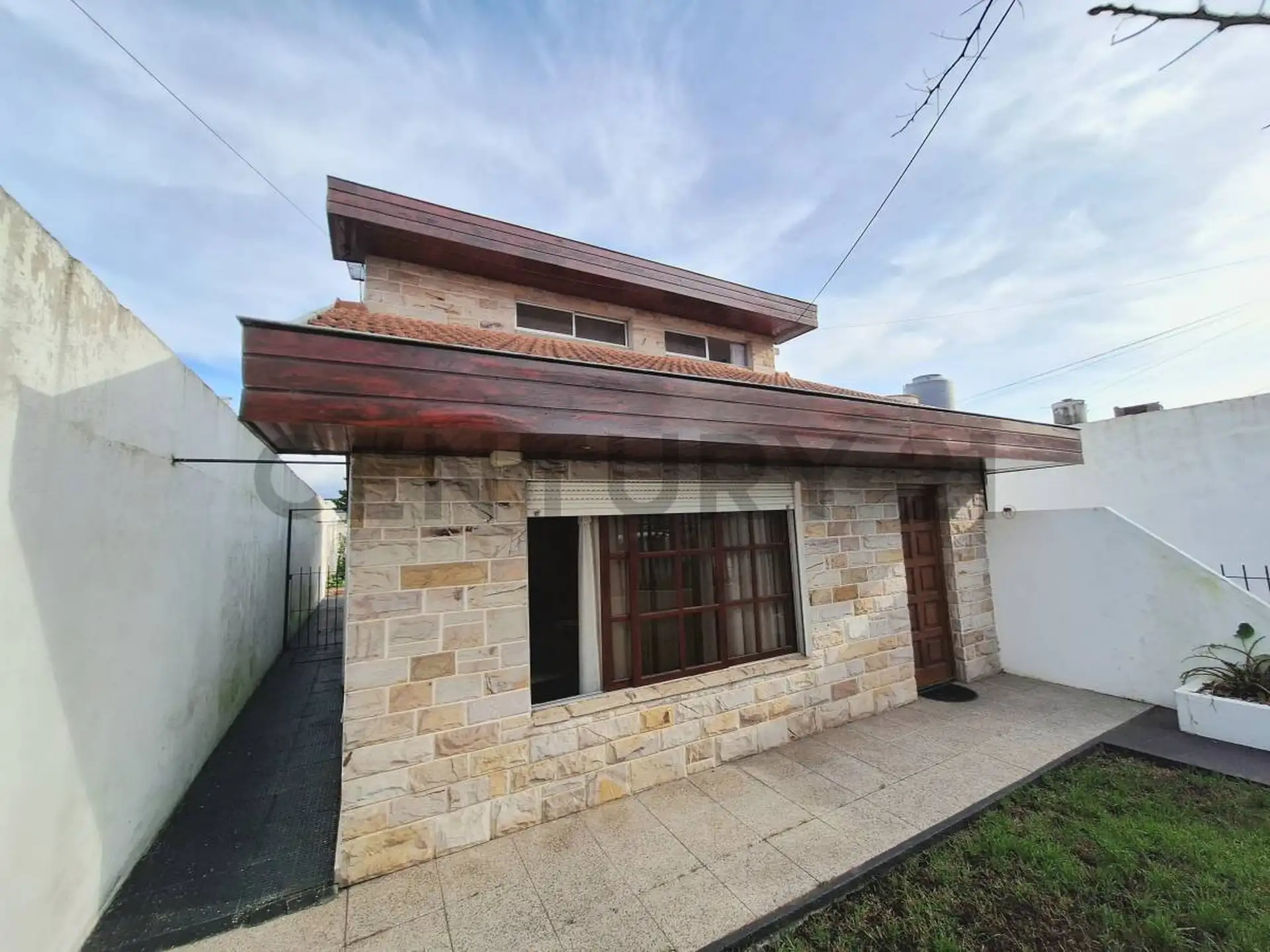 Casa 5 ambientes en zona Malvinas Argentinas, Mar del Plata