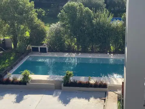 Altos las Casuarinas-Departamento en Loma Verde-Condominio-2 Ambientes-Pileta