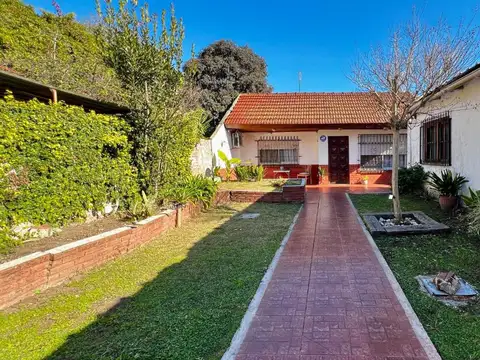 CASA 5 AMBIENTES VENTA EN RAFAEL CALZADA