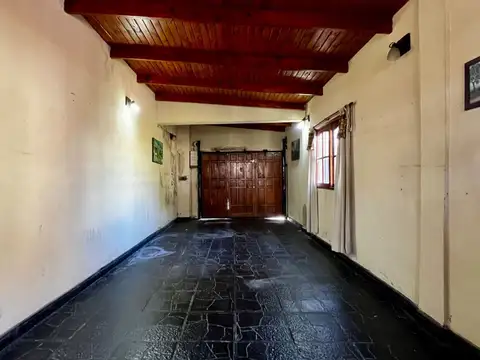 CASA 5 AMBIENTES VENTA EN RAFAEL CALZADA