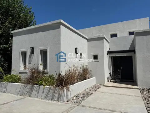 Casa en Venta en Saint Matthews, USD 290.000