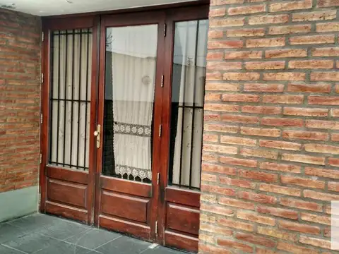 Casa en venta - 4 Dormitorios 3 Baños - Cocheras - 500Mts2 - Santa Teresa, Santa Fe
