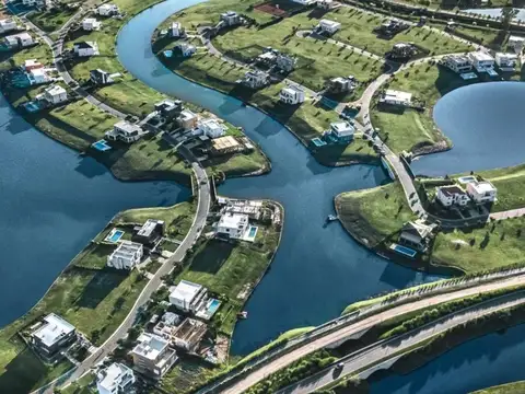 Puertos Del Lago, Barrio Amarras
