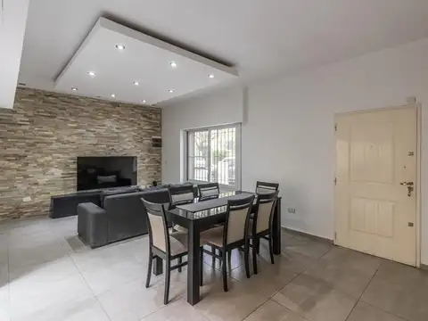 Casa en Venta en Liniers, USD 299.000