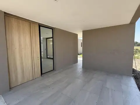 Casa en Venta en Fincas Joven, USD 245.000