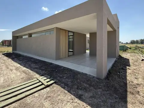 Proyecto de Casa en Venta en Fincas Joven