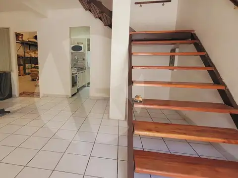 Oficina en Venta con 2 cocheras