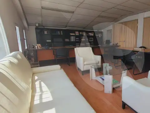 Venta Galpón Deposito en General San Martin excelente ubicación.