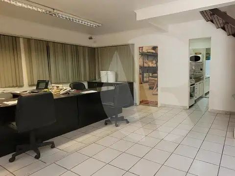 Oficina en Venta en Billinghurst, USD 240.000