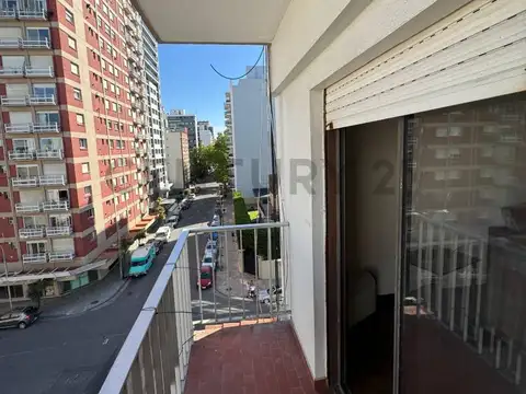 VENTA! Monoambinete con vista al mar