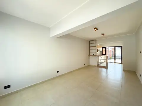 Casa 3 ambientes con 2 baños