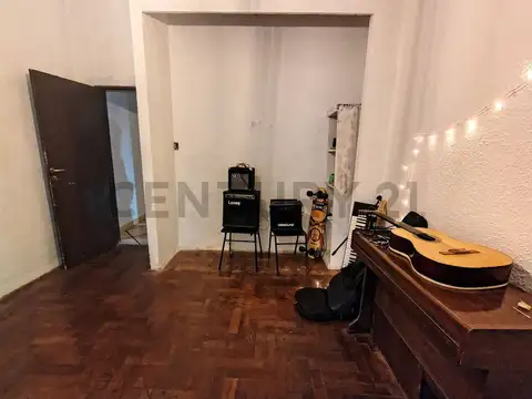 33 entre 9 y 10 , Piso 0