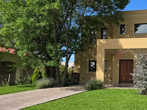 Casa  en Venta en Chateau Pilar, Pilar, G.B.A. Zona Norte