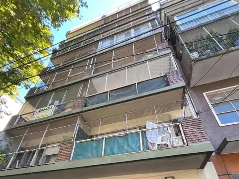 Av Gaona 4800, Piso 4