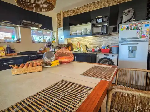 VENTA CASA 4 DORMITORIOS BIALET MASSE