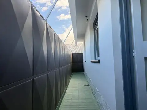 Departamento 6 ambientes con 2 baños