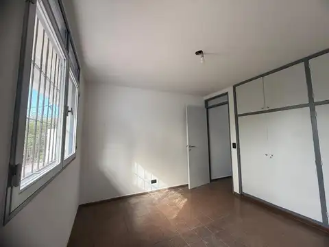 Departamento en Alquiler 44 años