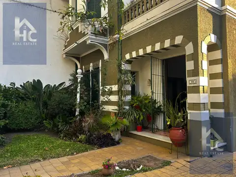 Casa 5 ambientes con 3 baños