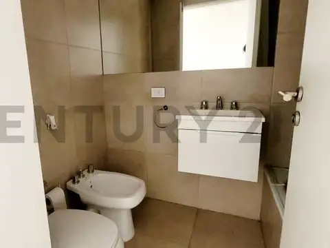 VENTA DEPARTAMENTO 2 AMBIENTES EN FLORES