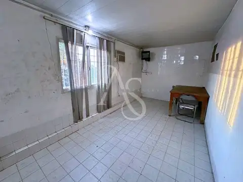 Oficina en Alquiler en Villa Santos Tesei, $ 2.000.000