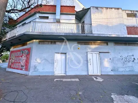 Oficina en Alquiler en Villa Santos Tesei, $ 2.000.000