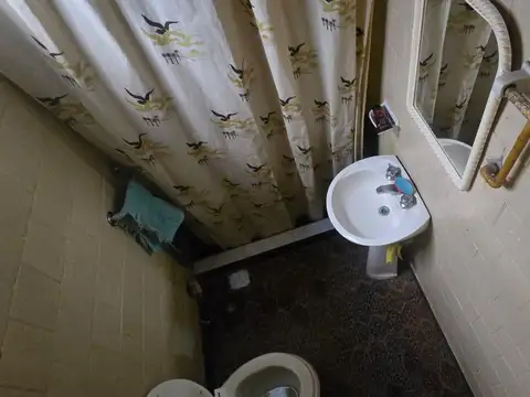 Depto Tipo Casa 4 ambientes con 1 baño