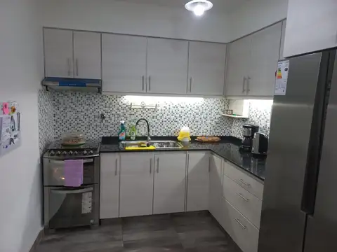 Venta de  PH  4 ambientes  al frente Ramos Mejia barrio Don Bosco