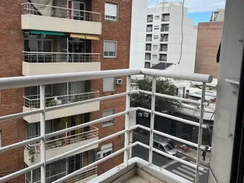 Departamento en Alquiler en Centro, $ 670.000
