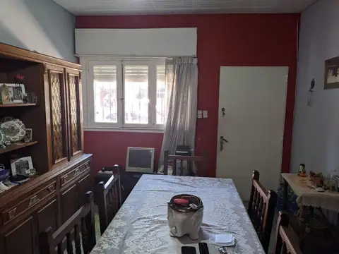 Depto Tipo Casa 2 ambientes con 1 baño