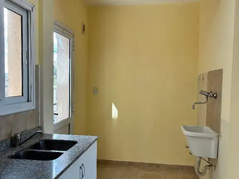 Departamento en Alquiler en San Andres de Giles, $ 550.000