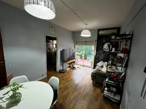 Venta de Departamento 3 AMBIENTES con PATIO en Caseros Centro, Caseros