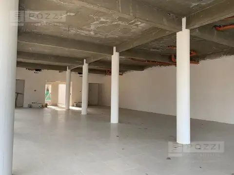 LOCALES y OFICINAS COMERCIALES - Sobre Av. H. Yrigoyen R. 197 - El Talar - POZZI INMOBILIARIA