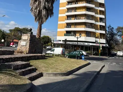 Exc Depto 2 dor alq balcon esquina Las Heras Pje Zorrilla