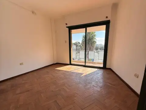 Departamento en Alquiler en Zona Centro, $ 850.000