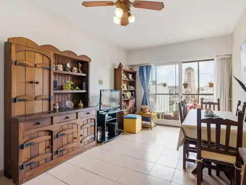 Venta Departamento 4 ambientes. Piso alto, muy luminoso y Apto crédito