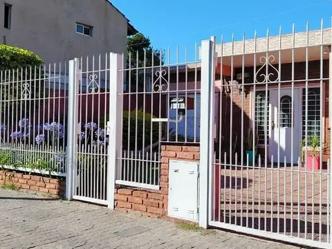 CASA EN VENTA 3 AMB LA TABALADA- SAN JUSTO
