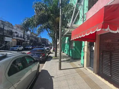 Local en Alquiler en Florida, $ 350.000