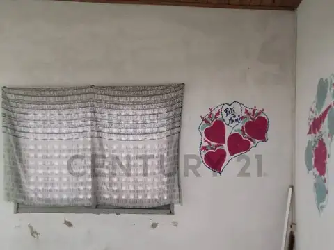 38 entre 140 y 141 100, Piso 0