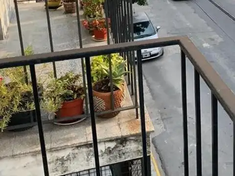 Mariano Acosta 100, Piso 2°