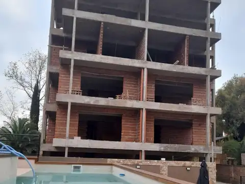 VENTA DUPLEX (premiun) 3 ambientes, 2 dormit, 2 baños, terraza privada, parrilla